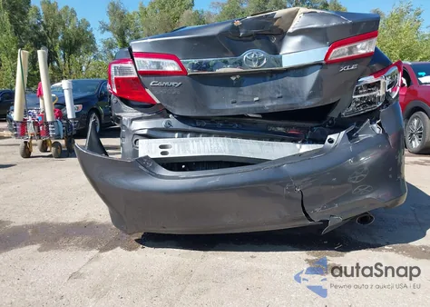 2012 Toyota Camry Xle z USA, uszkodzony, nr VIN 4T4BF1FK9CR241303